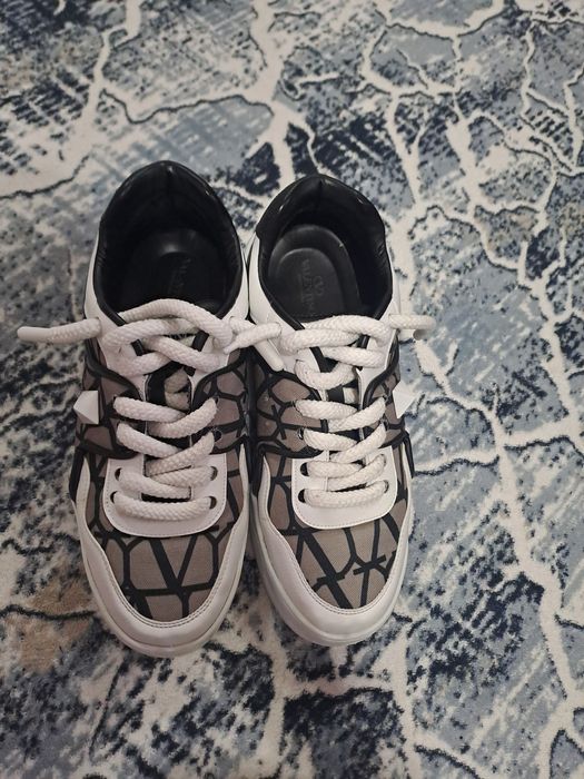 Маратонки  Valentino Garavani