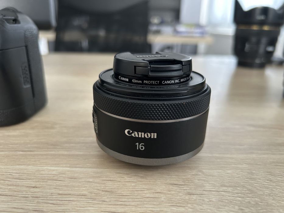 Obiective canon 16/50/100/135 mm