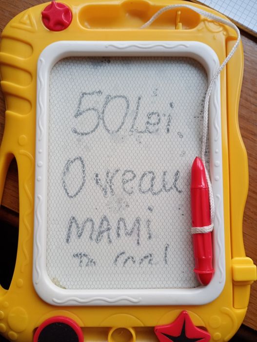 Tabla magica, nu murdareste deloc.