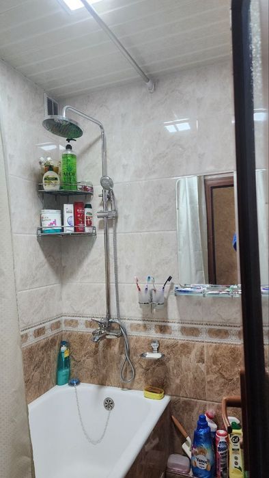 Уй сотилади 4/3/4  Медгородок