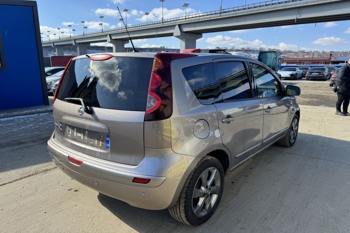 Bara fata Nissan Note E11 [facelift] [2009 - 2014]