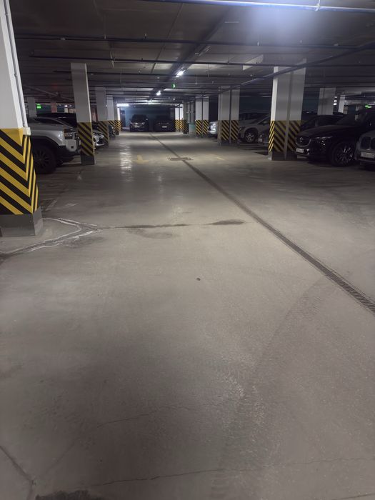 Продам парко место