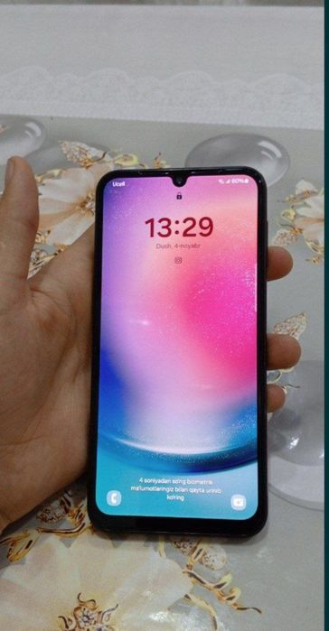 А 24 телфони сотилад