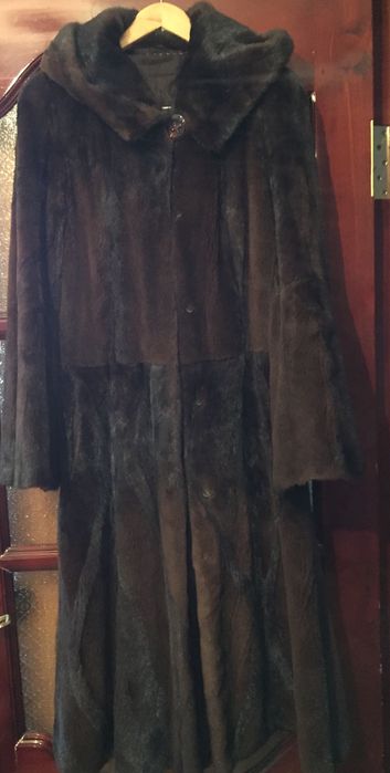 Продам шубу норковую