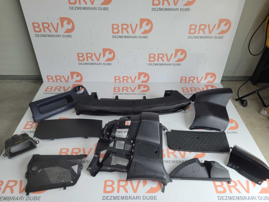 Ornamente plastic pentru Renault Trafic / Opel Vivaro / Nissan Primastar Euro 5 / 6 An fabricatie 2015-2020
