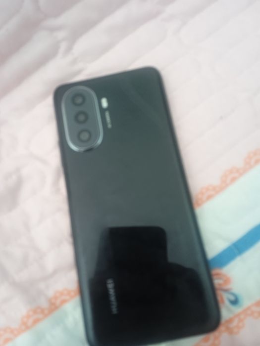Смаифон HYAWEI nova Y70