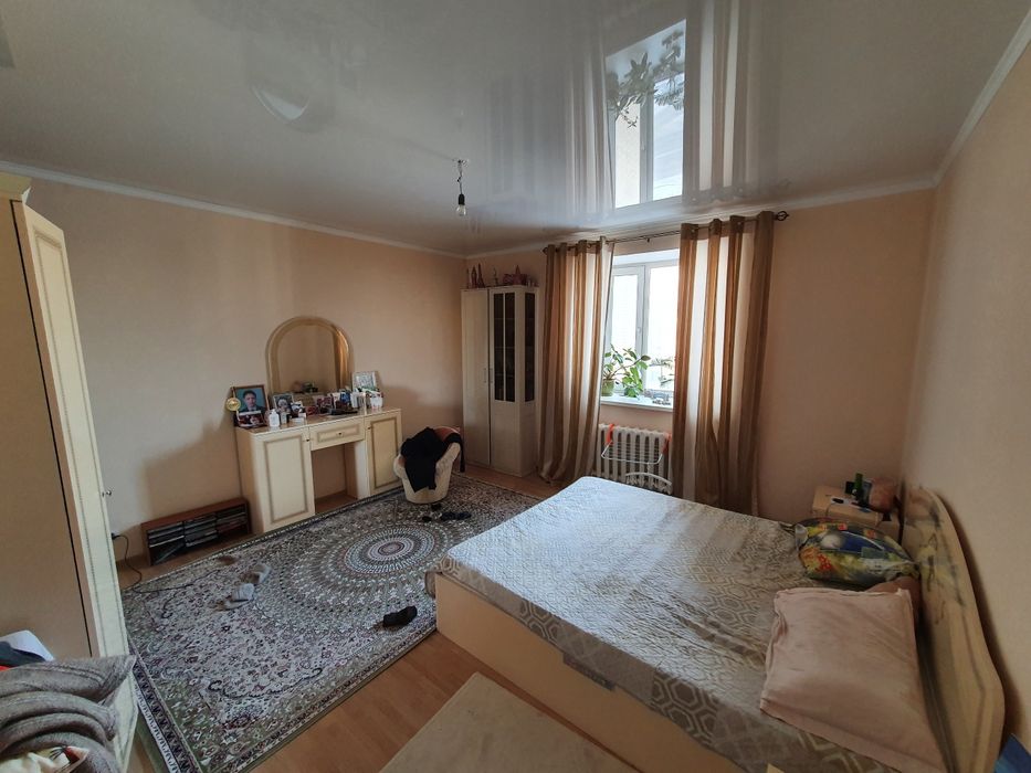 Продам 3 комнатную квартиру