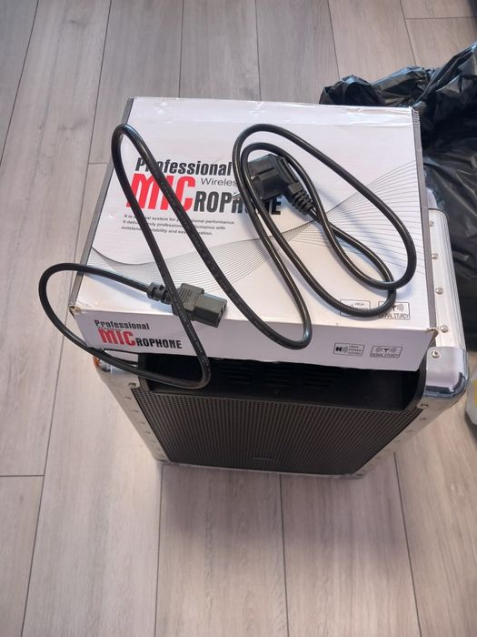 Продавам Преносима музикална система Lenco PA80