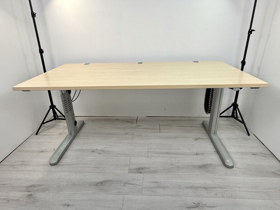 Немско бюро електрическо регулируемо за дома и офиса