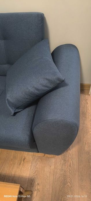 Нов двуместен диван