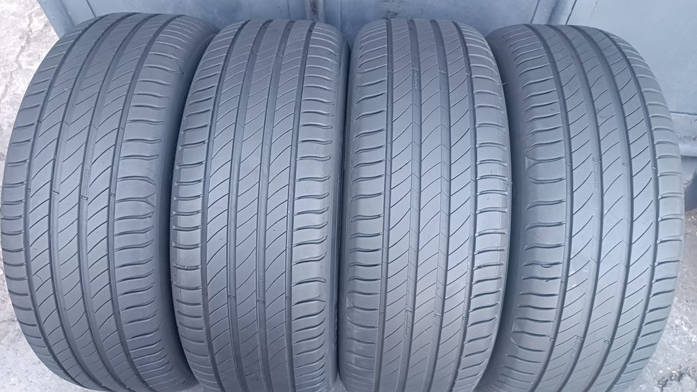 215/55/17 Michelin Дот 0223