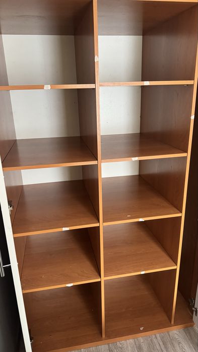 Срочная продажа большого шкафа