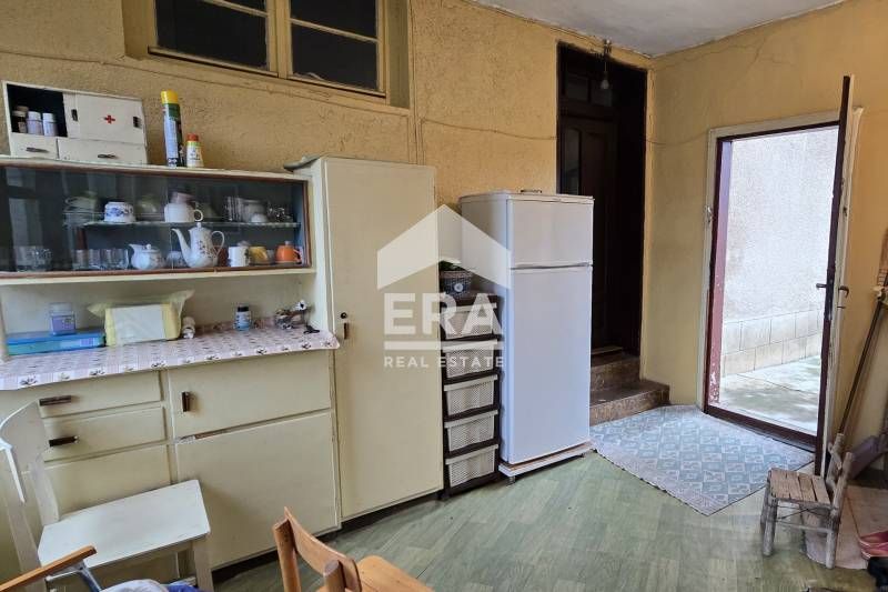 Продава се Къща в Бяла черква - 230 кв.м за 266 €/кв.м - Снимка #2