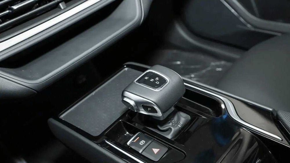 Hongqie E-QM5 450km Naxt va Halol Nasyaga