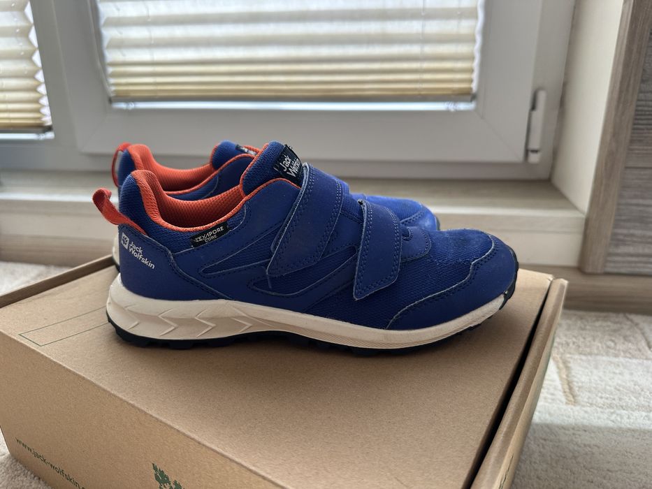 Нови детски маратонки adidas fortarun  и Jack Wolfskin номер 34 и 35