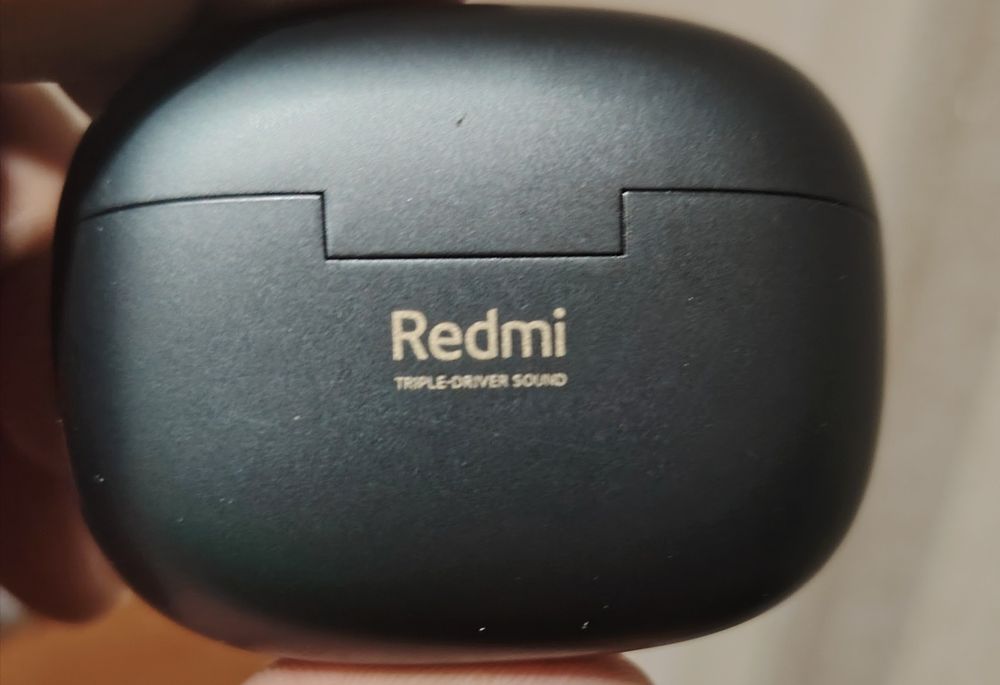 Redmi Buds 6 Pro зарядный кейс