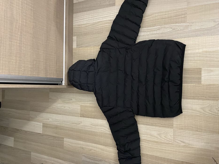 Продавам оригинално яке Nike