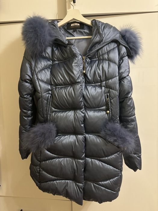 Две топли зимни якета. Синьото яке размер М, а цвят фуксия е р-р XXL