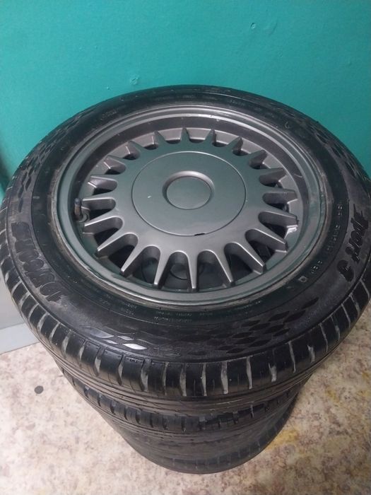 Продам резину и диски лета r15