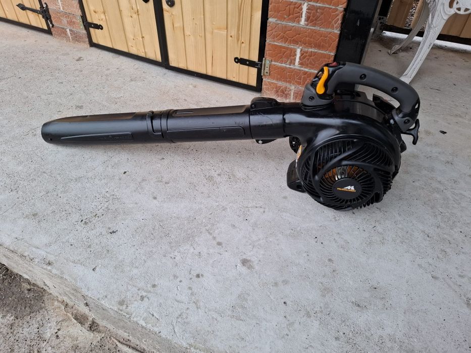 Mcculoch/ Husqvarna suflanta GBV345