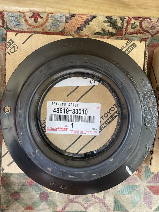 Амартизаторы  камри 70