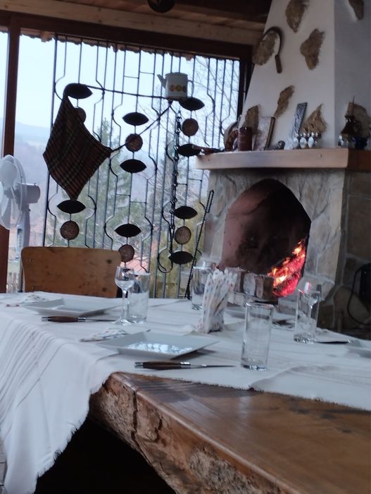 Продавам къща за гости