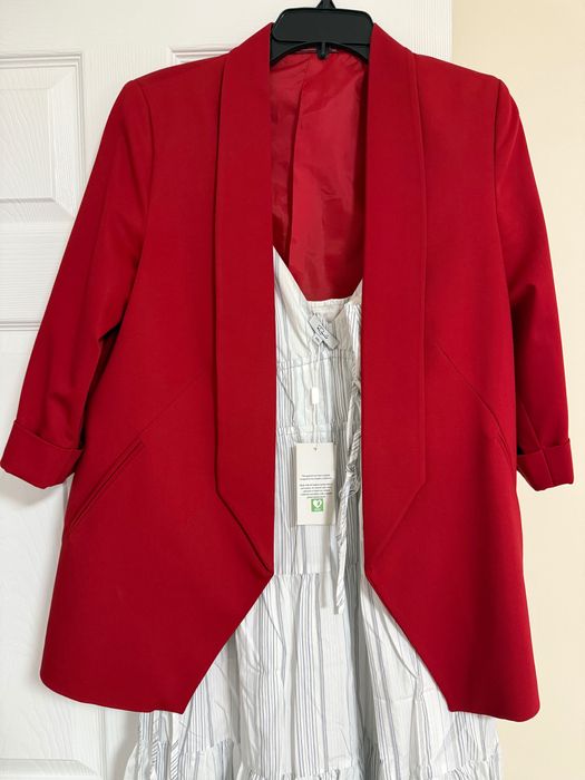 Срочно продаю женский пиджак