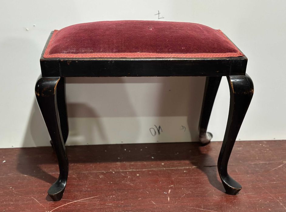 Taburet Vintage Stil Artdeco; Scaunel tapitat din lemn masiv