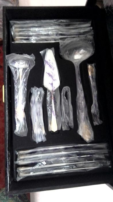 Набор столовых приборов,