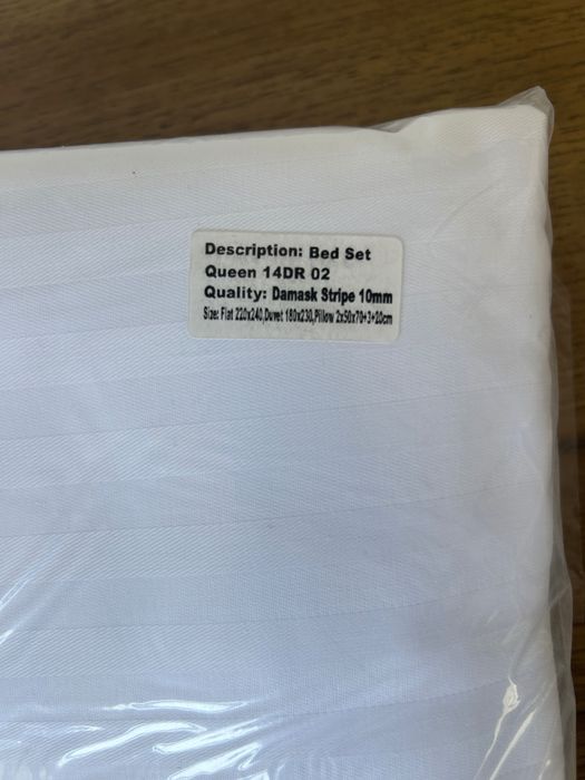 Set lenjerie pat bumbac - calitate hoteliera lux Damasc - Queen size