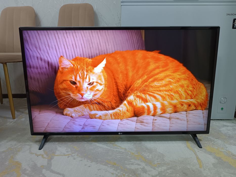 ТЕЛЕВИЗОР LG Smart современный.