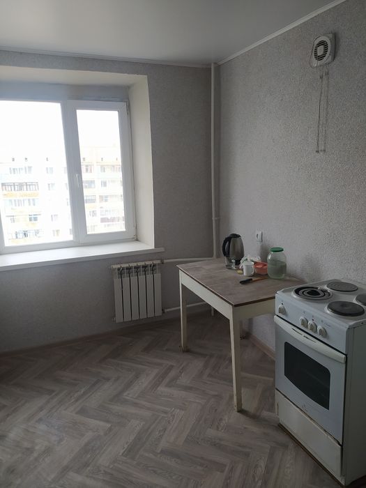 Продам 3 комн. квартиру . Энергетиков 83.