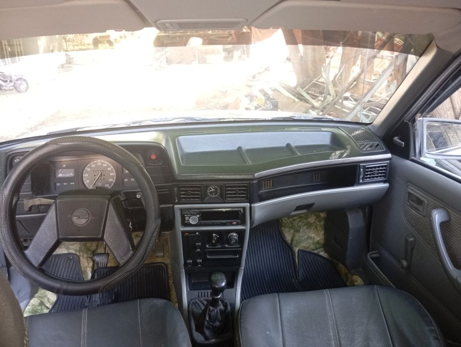 Opel kadet mashina