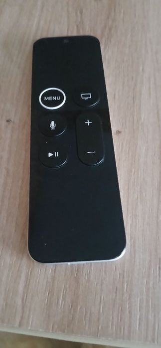 Дистанционно за Apple