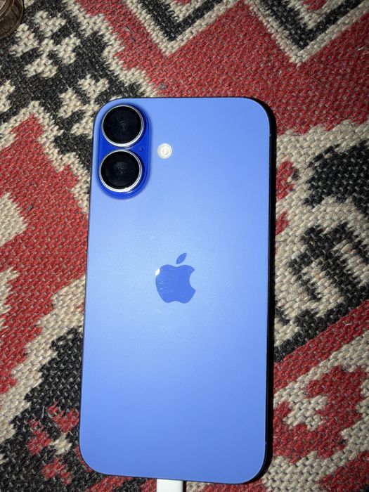Iphone 16 ultramarine