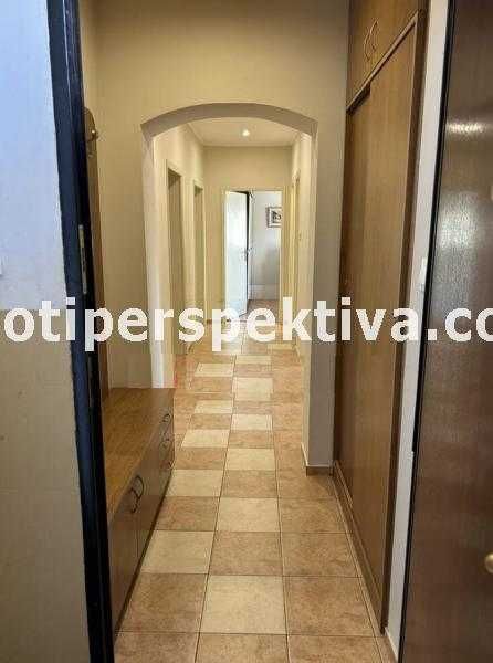 Продава се Тристаен апартамент в Пловдив, Център - 83 кв.м за 2025 €/кв.м - Снимка #9