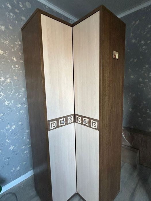Прихожая с зеркалом