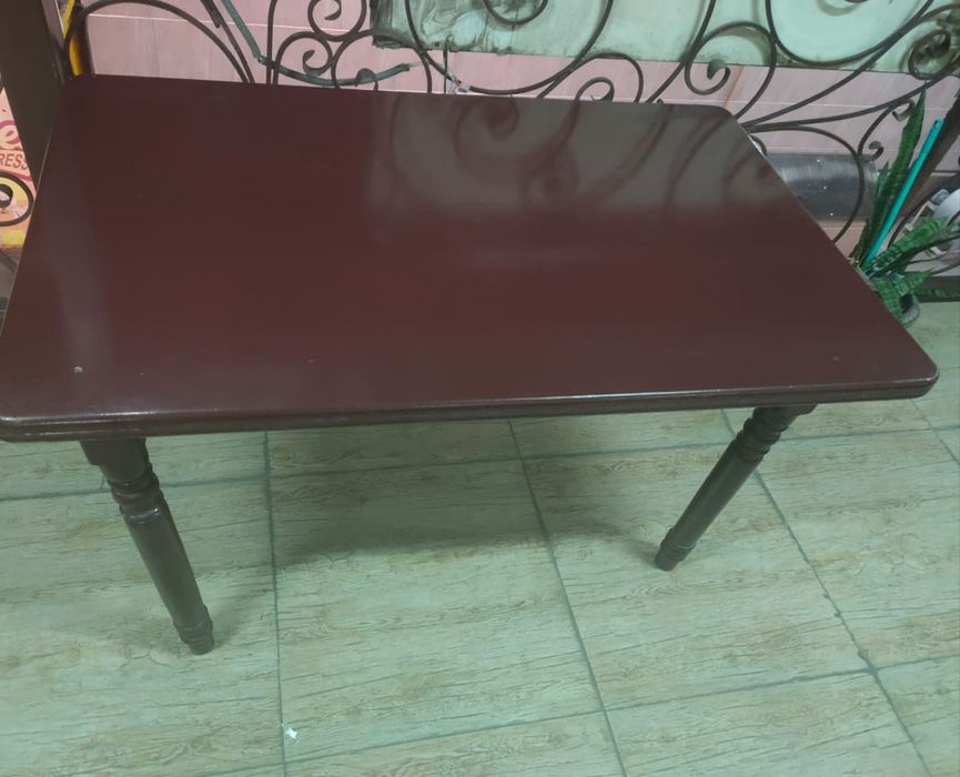 Деревянные столы