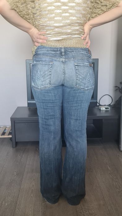 Продам брендовые джинсы