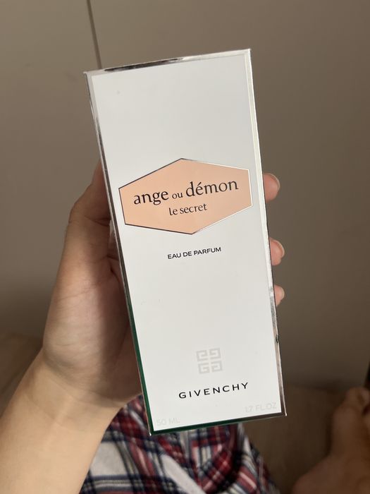 Givenchy Ange ou Démon Le Secret 50 мл оригинал