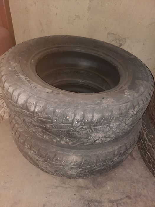Продам зимние покрышки