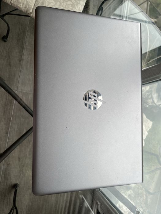 Спешно продавам лаптоп