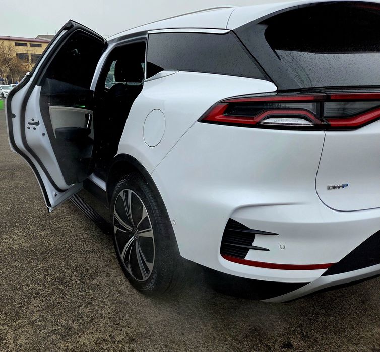 Продаётся БВД танг гибрит 215км