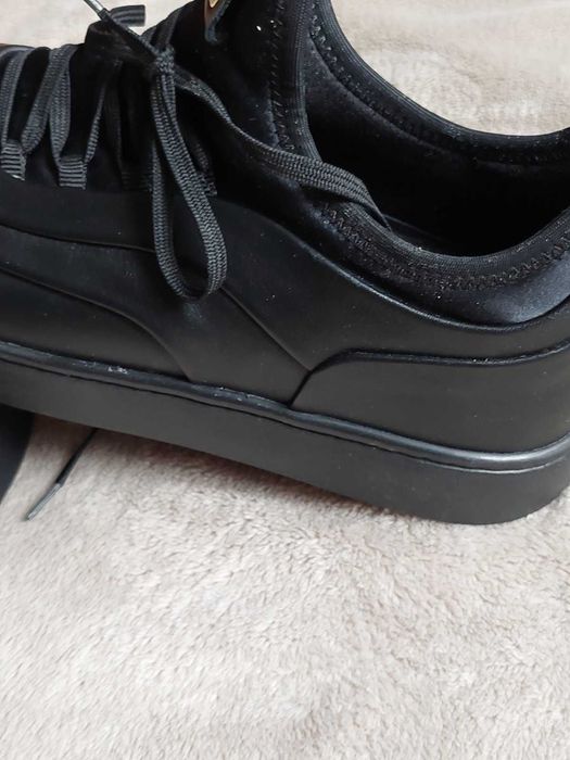 Обувки Valentino  оригинално 39 номер