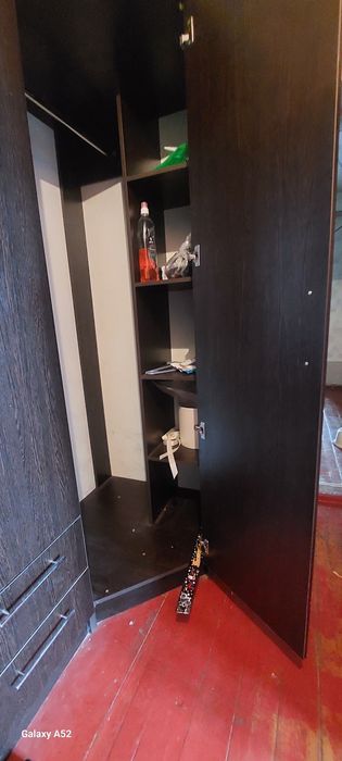 Продам шифонер .