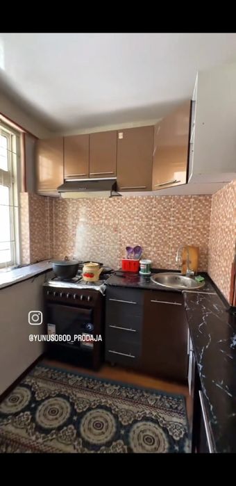 Продается Kvartira sotiladi sampi yaqinida 2 xona 3 xona qilingan