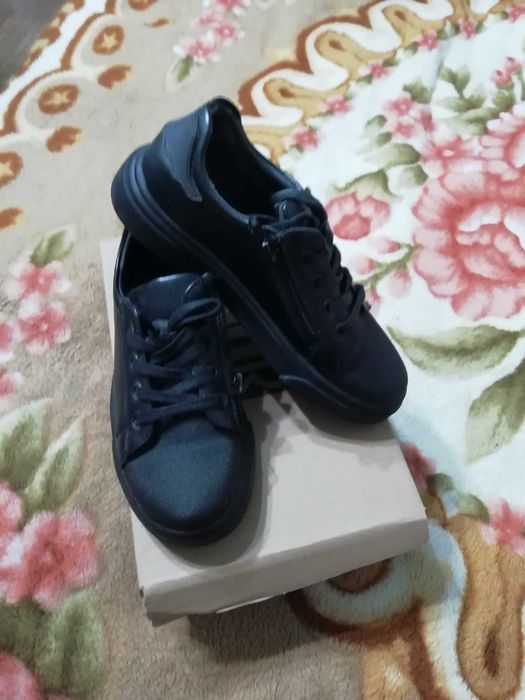 Детские кроссовки. Обувь детская