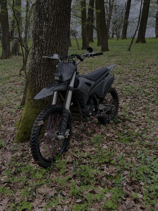 Motocross apolo XTL-250 sau schimb cu atv
