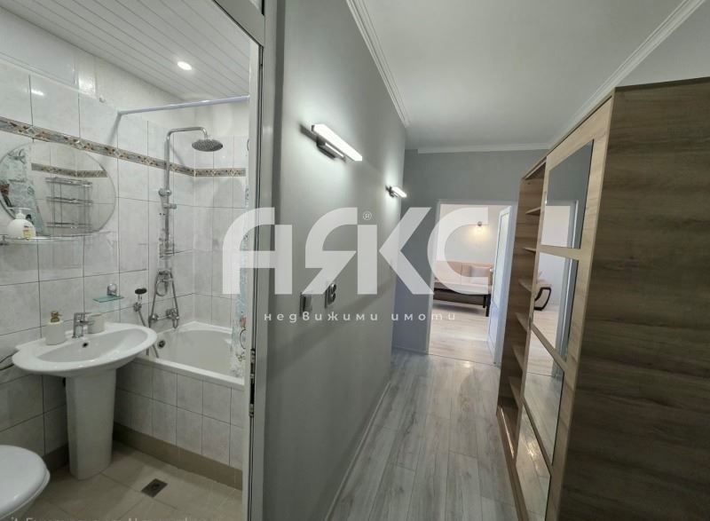 Дава се под наем Тристаен апартамент в София, Люлин 7 - 74 кв.м за 747.66 € - Снимка #7