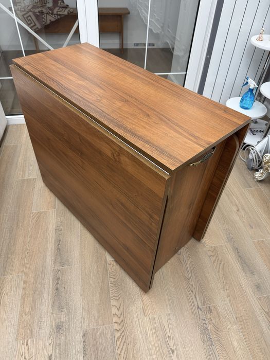 Продается раскладной стол